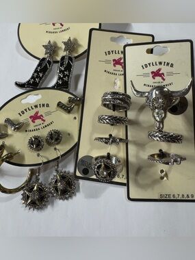 Idyllwind Silver Western Boot, Star & Bull Skull Ring Set